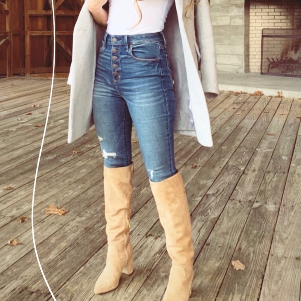 Abercrombie & Fitch - High Rise Super Skinny Ankle Jeans